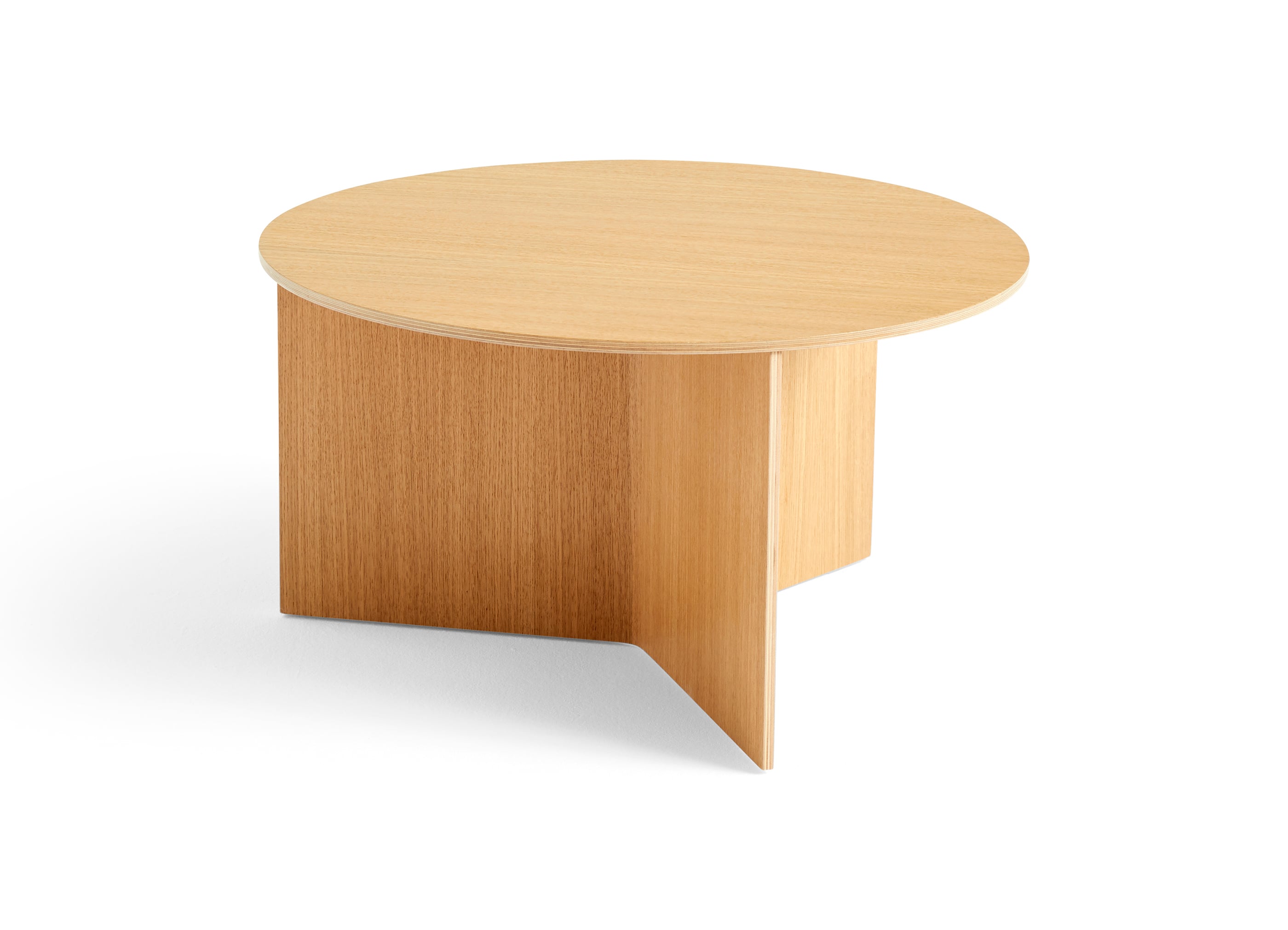 SLIT TABLE WOOD XL / Φ65 x H35.5 cm - テーブル | 【公式】HAY