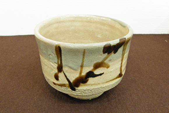 浜田庄司（濱田庄司）|陶磁器の買取・相続査定・鑑定相談なら花田美術