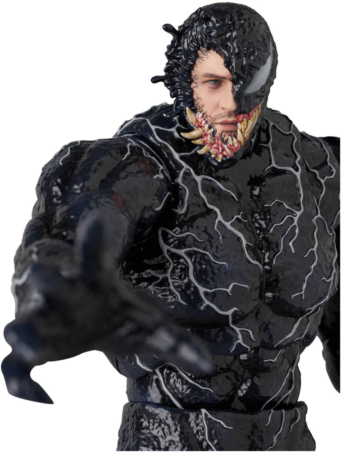 MAFEX Venom (Venom: Let There Be Carnage) | HLJ.com