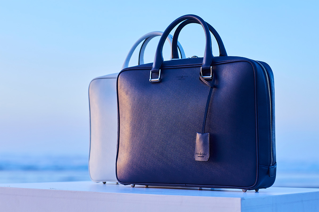 FUJITAKA/フジタカ＞｜梅雨の時期にも活躍するハイスペックなビジネス