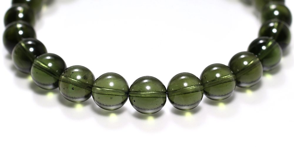 トップクォリティ]天然モルダバイトブレスレット（約7.9-8.3mmm玉