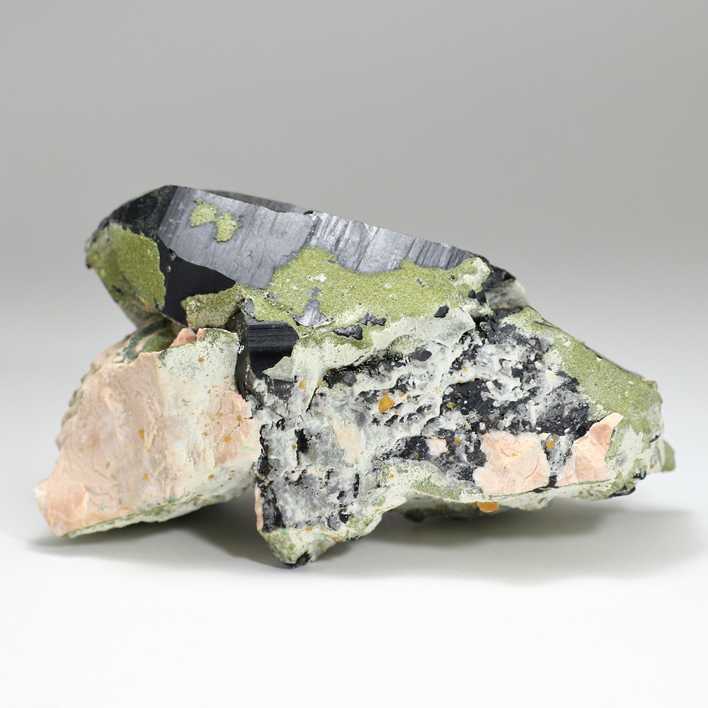 山東省産]モリオン原石ナチュラルポイント（エピドート・ガーネット