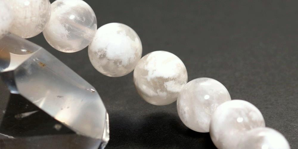 高品質]ホワイトセリサイトインクォーツブレスレット（約11mm玉