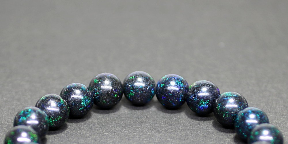 高品質++]ブラックマトリックスオパールブレスレット（約10mm玉