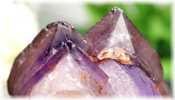 マダガスカル産]ゲーサイトインアメジストエレスチャル原石 - 埼玉県