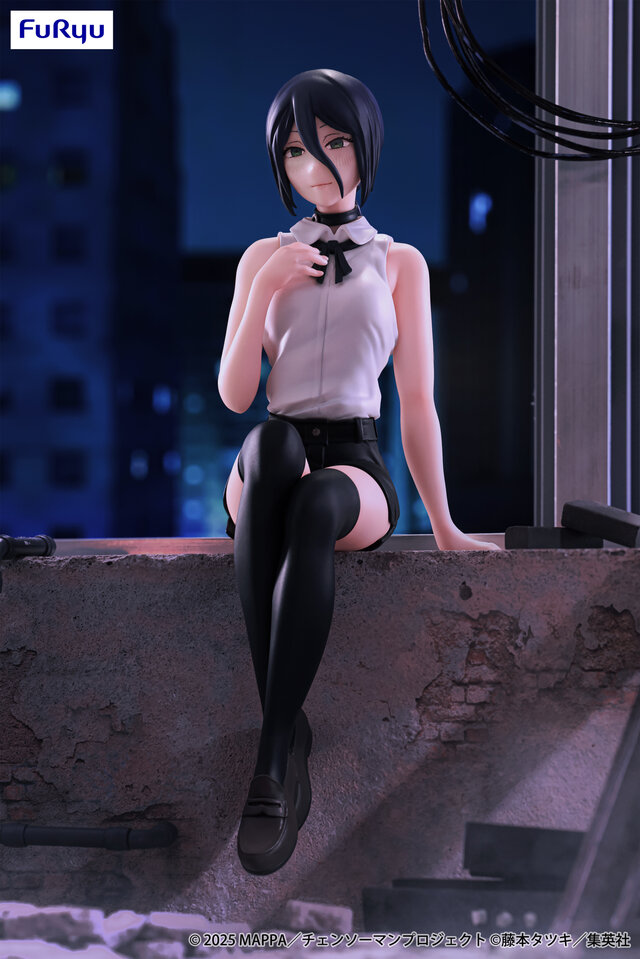 ミステリアスな笑みを浮かべた姿が美しい…！「チェンソーマン」より