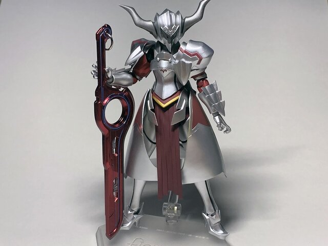 ゼノブレイド DE』より「神剣モナド」のダイキャスト製メタルチャーム