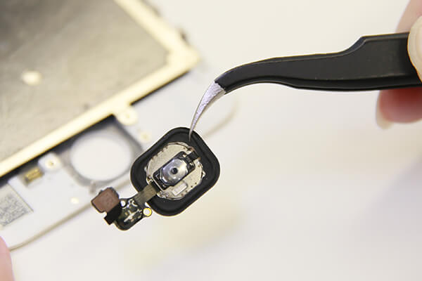 iPhone ホームボタン修理サービス - iPhone修理ならiCracked