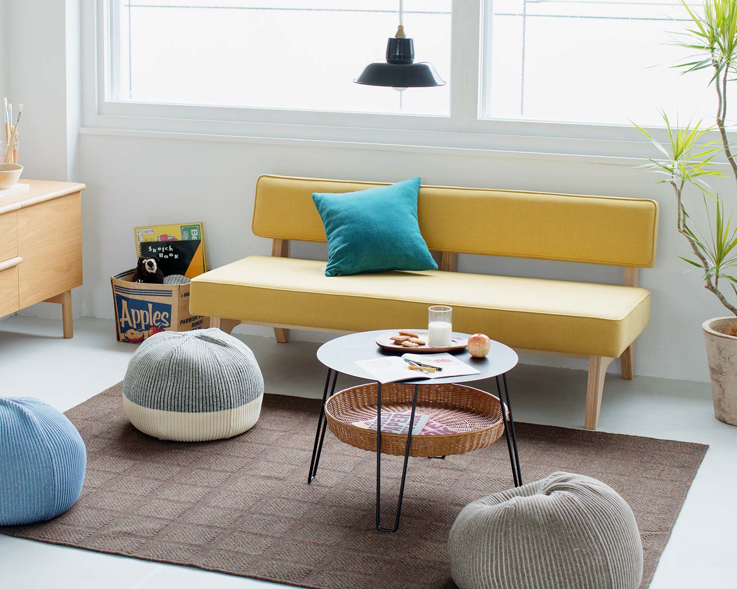 人気のラタンファニチャーシリーズより「WALLABY LOW TABLE」が登場