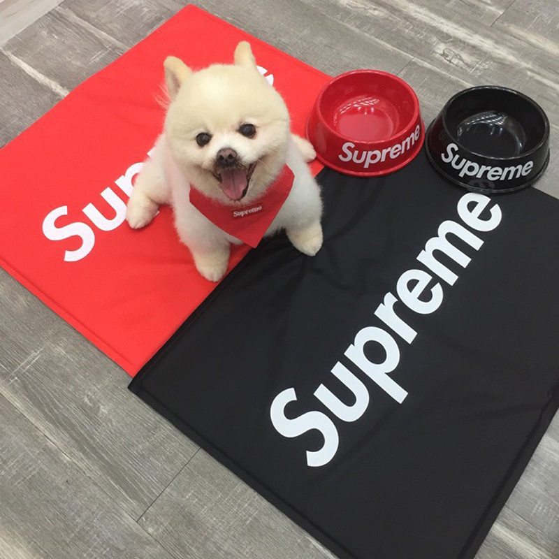 シュプリームSupremeブランド ペット用ペットマット 防水 おくだけ吸着