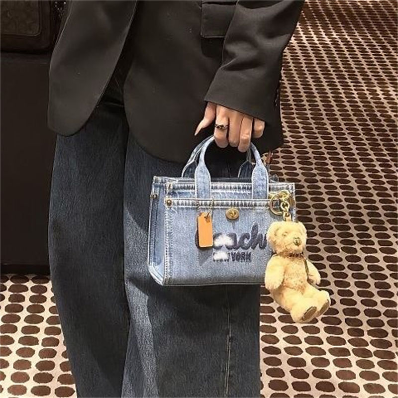 Coachデニム ショルダー トートバッグ コーチデニムトートバッグ 個性