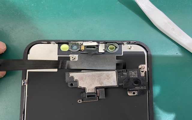 iPhoneXR イヤースピーカー交換修理事例のご紹介 | iPhone修理アイサポ