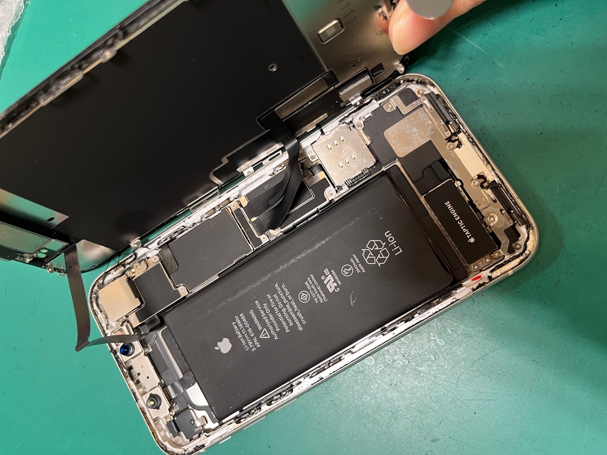 iPhoneXR液晶交換の修理事例ご紹介！ | iPhone修理アイサポ 修理事例