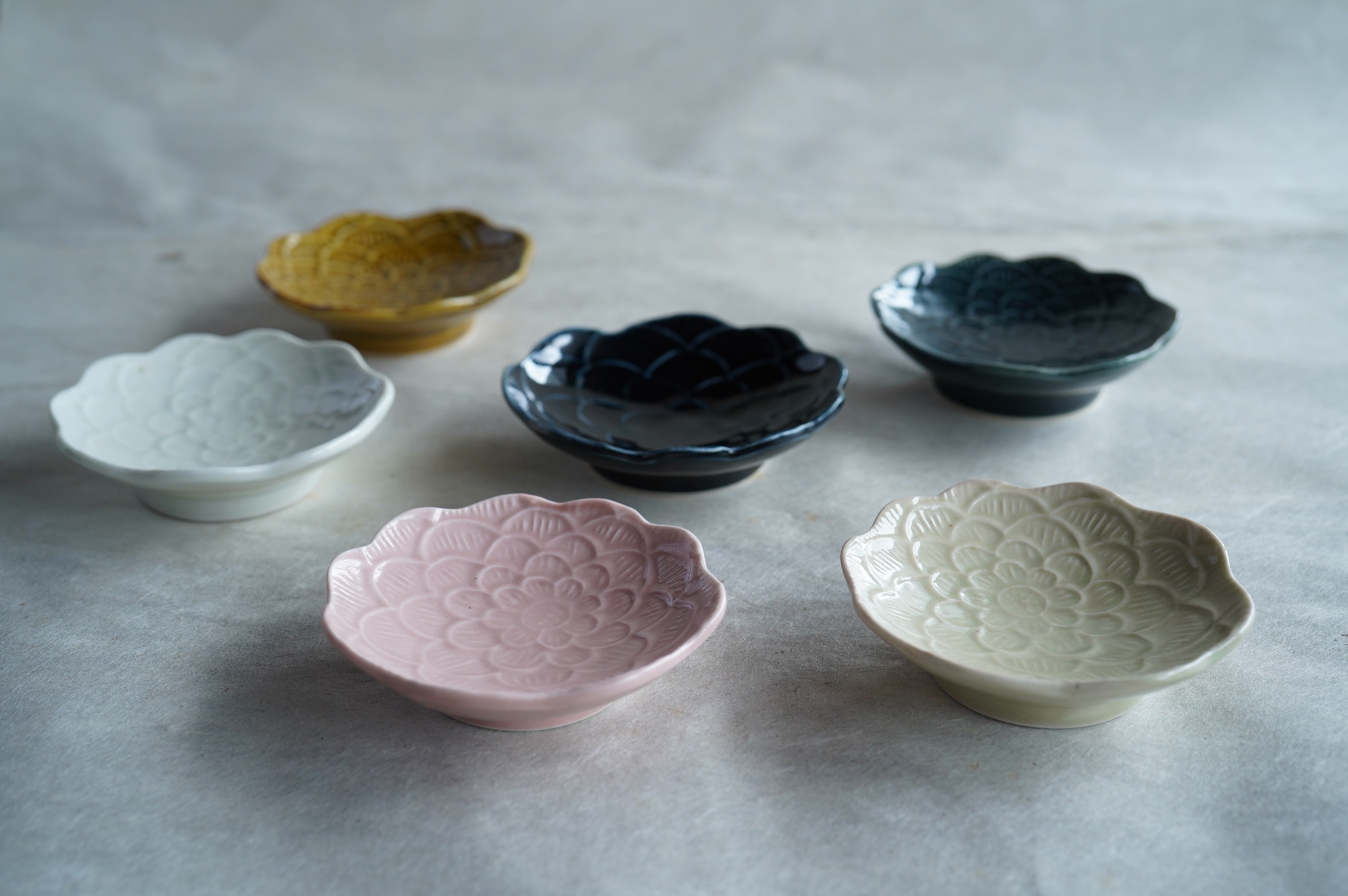 阿部春弥 牡丹文豆皿