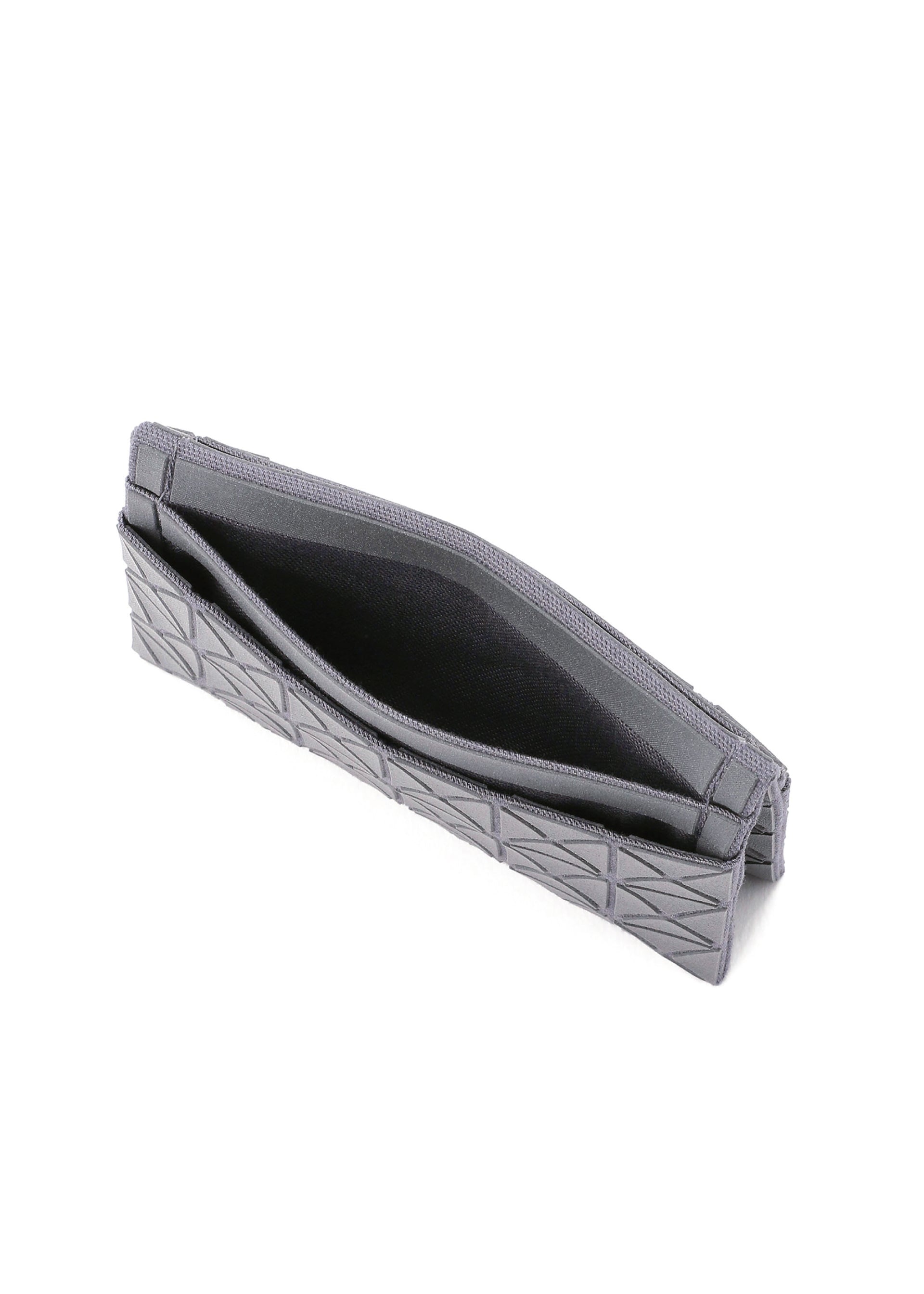 OYSTER ONE-TONE – isseymiyake.com