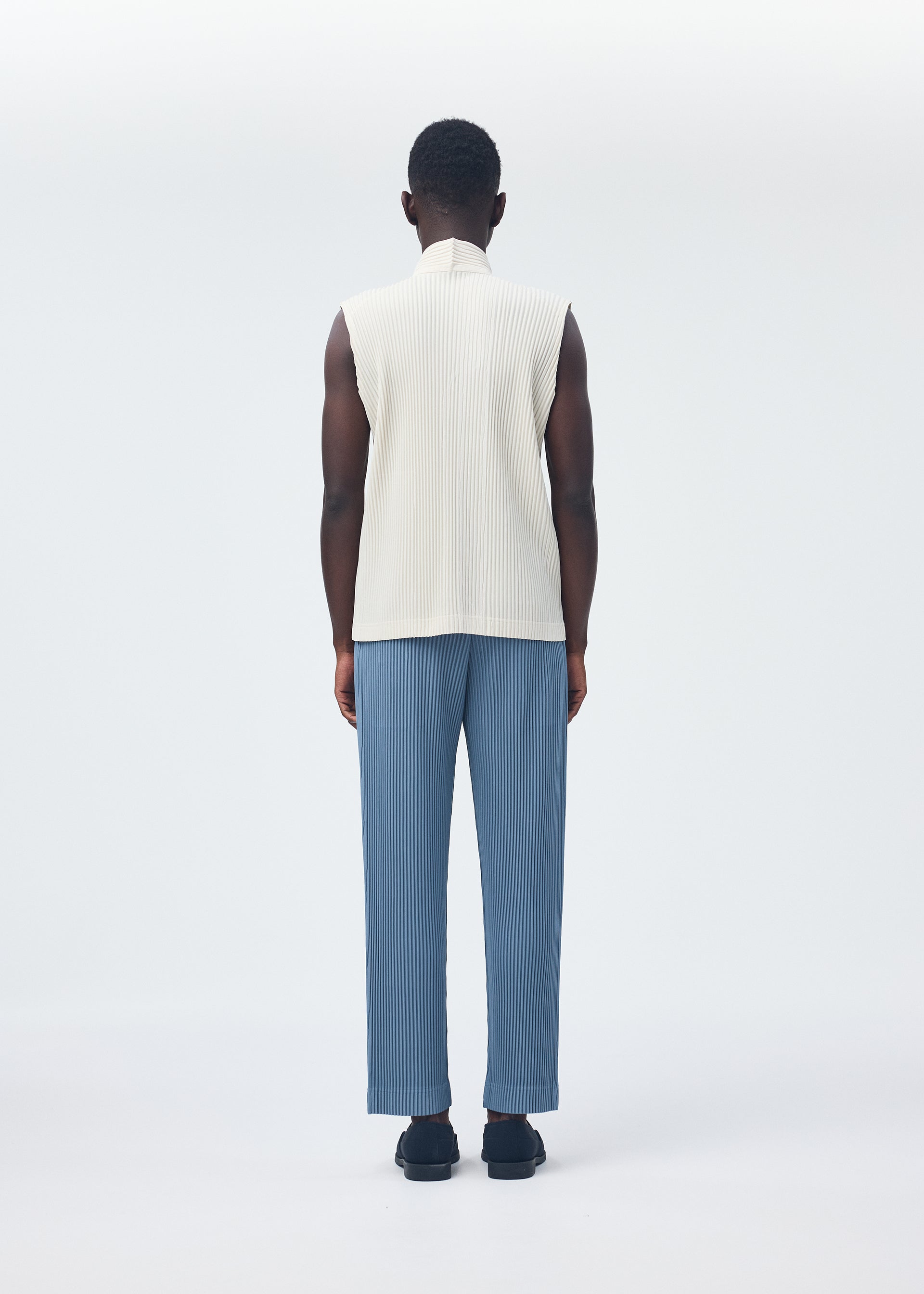 MONTHLY COLORS : SEPTEMBER – isseymiyake.com
