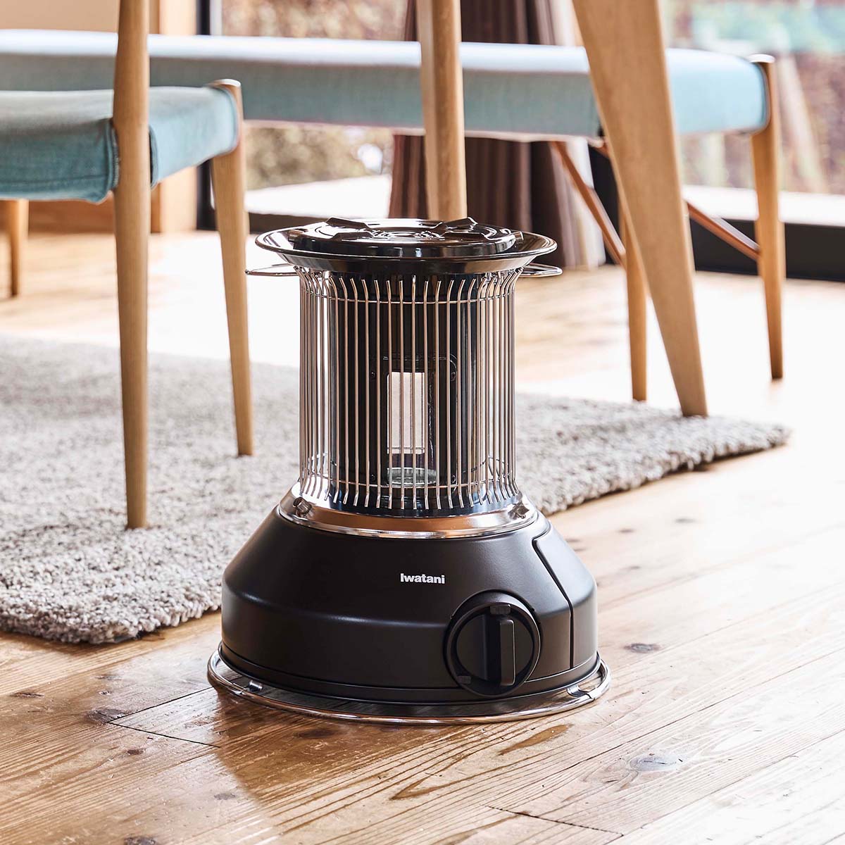 IwatanI CB-8 ガスファンヒーター、ガスストーブ Iwatani（イワタニ