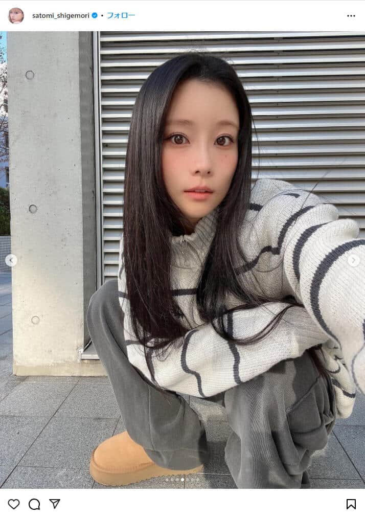 世界一かわいい36歳」重盛さと美、サングラス＆肩出しコーデ披露