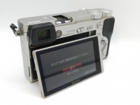 じゃんぱら-SONY α6000 ボディ ILCE-6000 シルバーの詳細