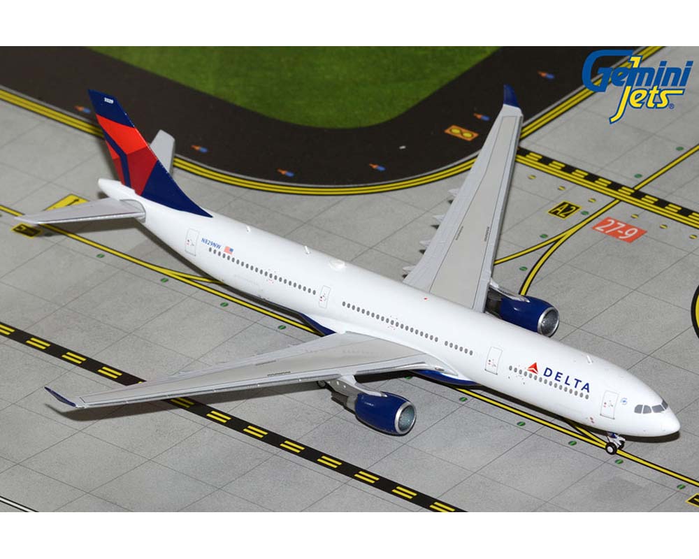 www.JetCollector.com: Delta A330-300 N829NW 1:400 Scale Geminijets