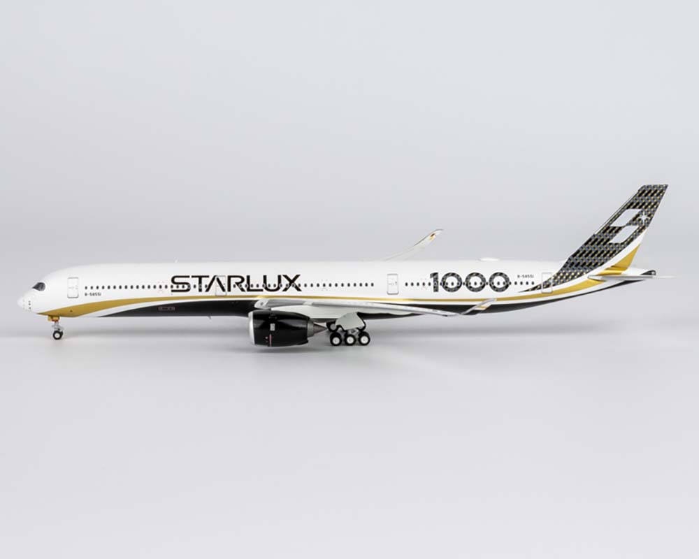 www.JetCollector.com: Starlux Airlines A350-1000 Carbon Fiber