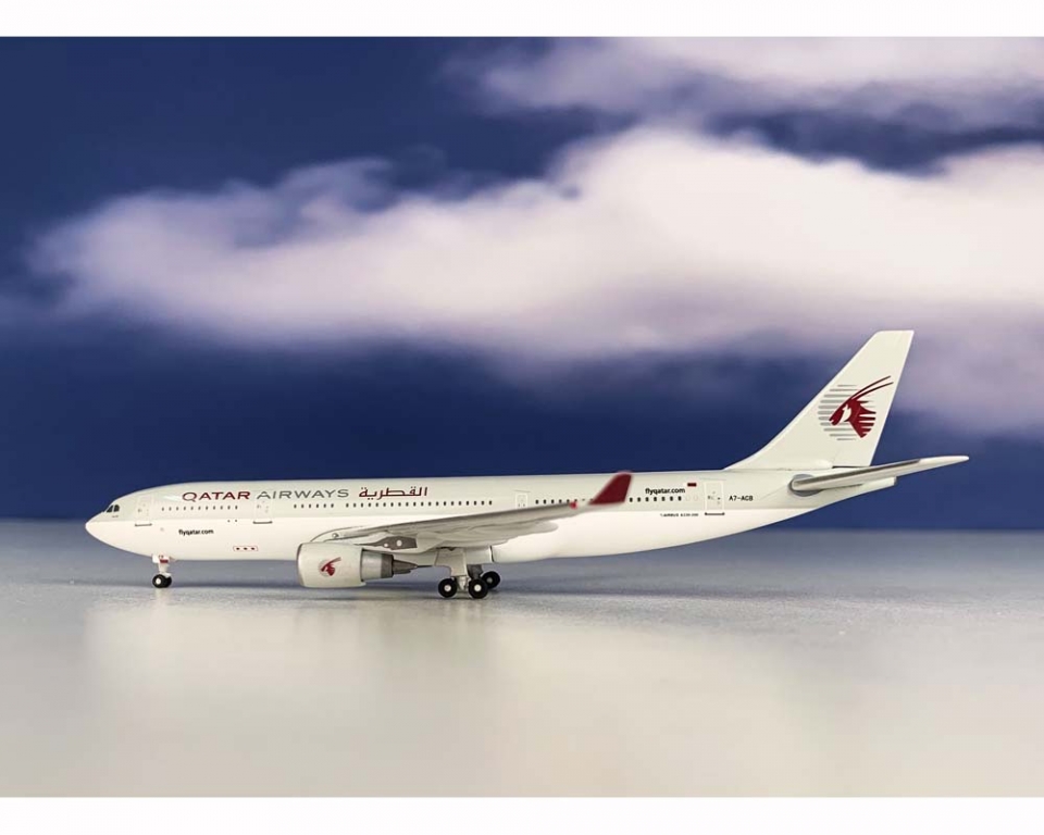 www.JetCollector.com: Qatar A330-200 A7-ACB 1:400 GeminiJets GJQTR418