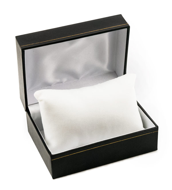 WB210B-watch-box-with-white-