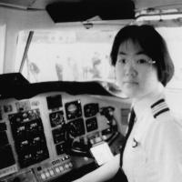 女性パイ…：大空のパイオニア ～世界の女性パイロット・宇宙飛行士