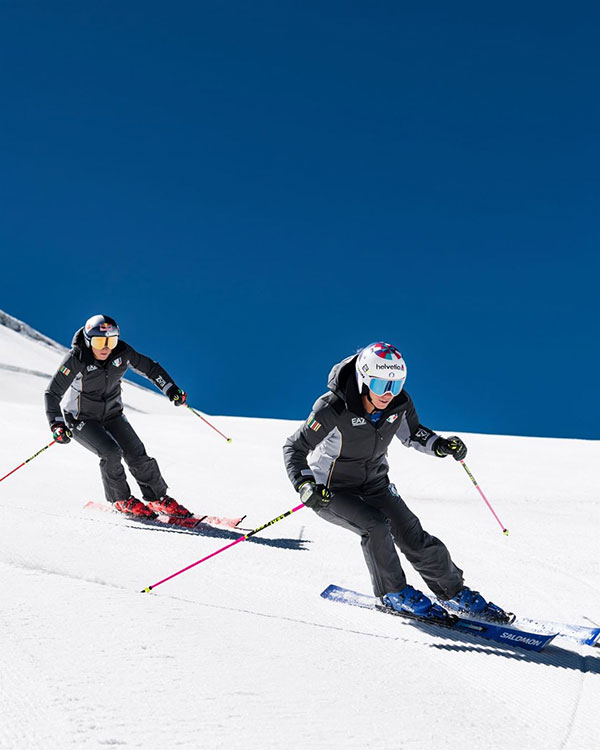 EA7 Emporio Armani エンポリオアルマーニ イーエーセブンの紹介ページ