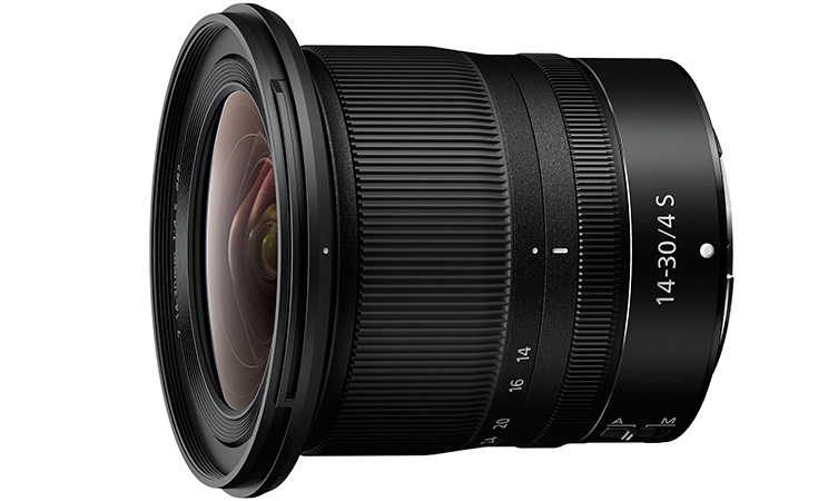 ニコン Z マウントシステム」対応の超広角ズームレンズ「NIKKOR Z 14