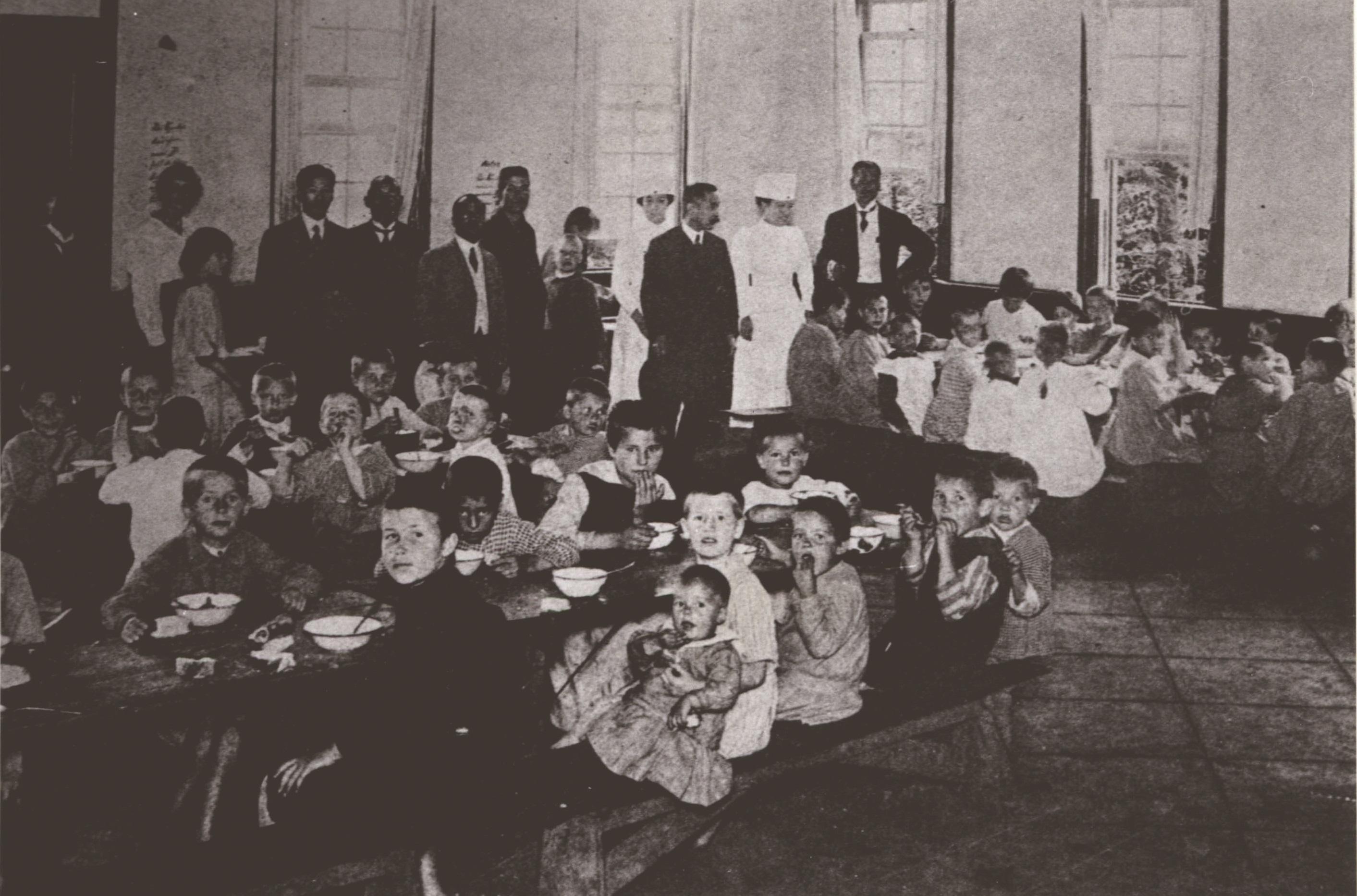 75年前の恩返し――ポーランドに招かれた阪神・淡路大震災の被災児童60人