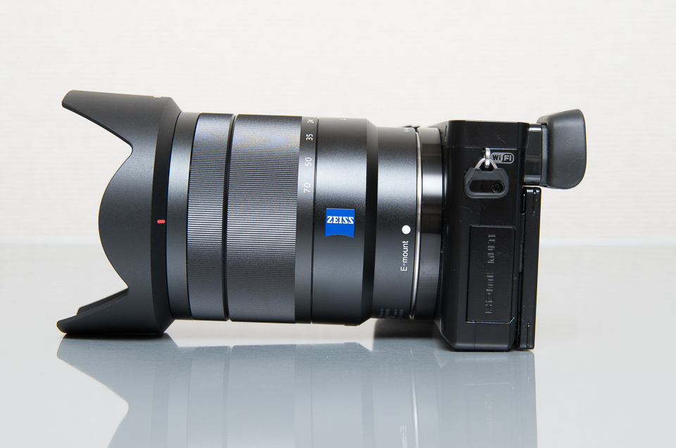 α6000 + SEL1670Zと5D MarkIII + EF24-105mmの実用重量＆サイズ比較