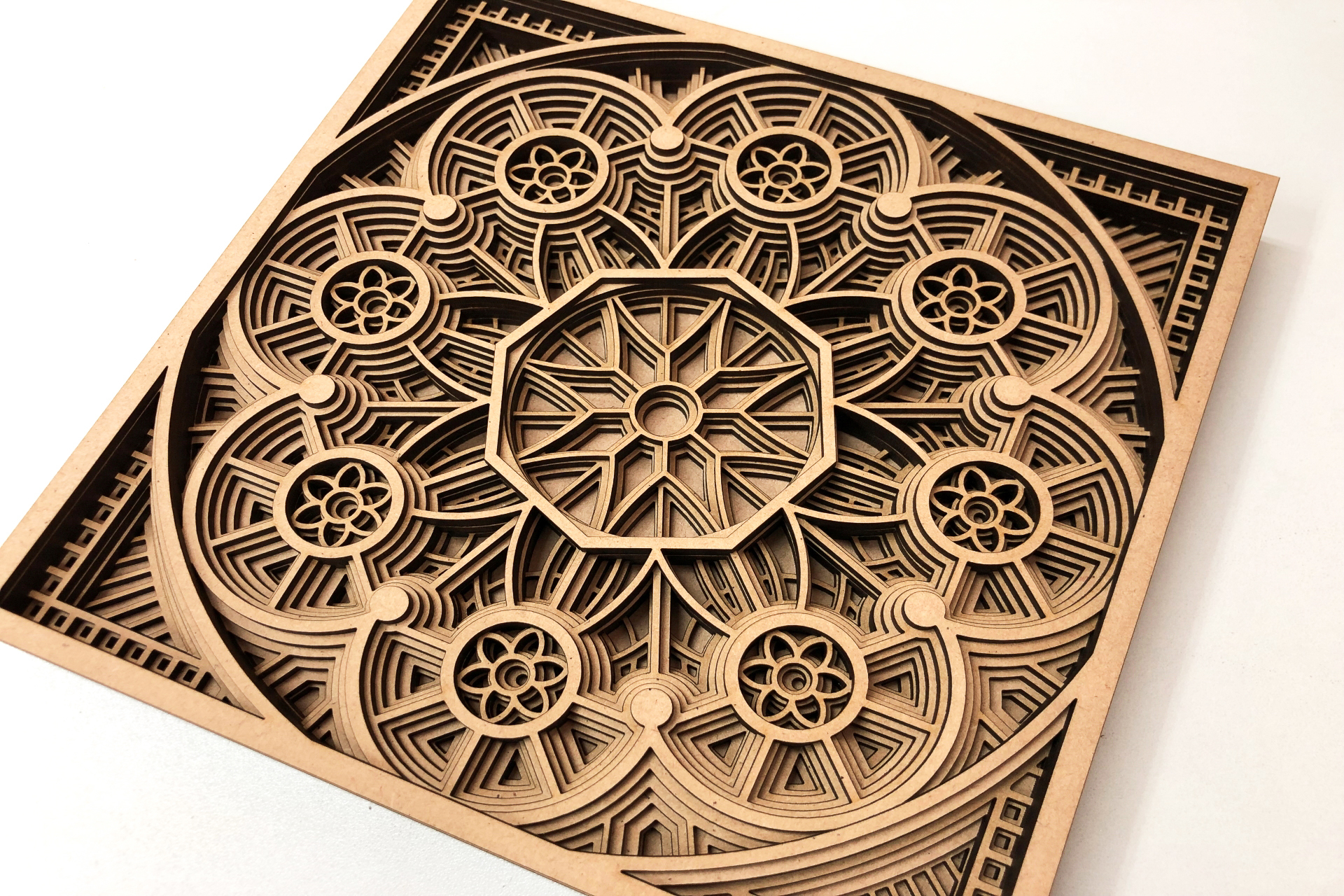 アシストコーンレンズで曼荼羅（マンダラ）アートを作ります | オー