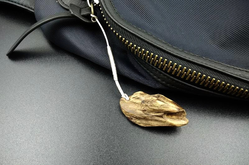 沈香ストラップ｜いつき