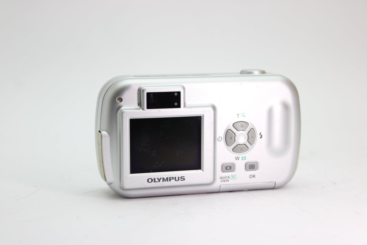 Olympus C-150 - OldCamsByJens