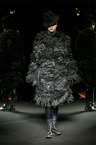 LABYRINTH OF UNDERCOVER［展覧会について］｜東京オペラシティ アート