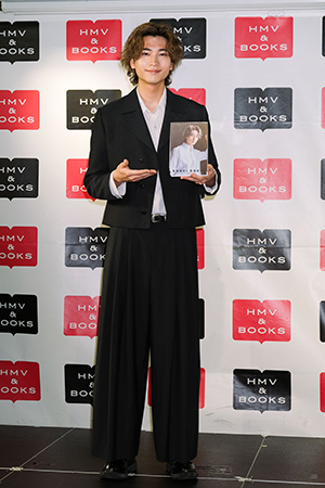 庄司浩平】2025年版カレンダー発売！ | オスカープロモーション