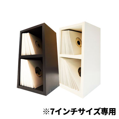 7インチサイズのレコードを約140枚収納可能なレコードボックス