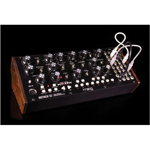 MOOGのシンセサイザー、MOTHER32のご紹介です。