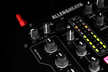 Allen&HeathのDJミキサーXONE:23の紹介ページです。
