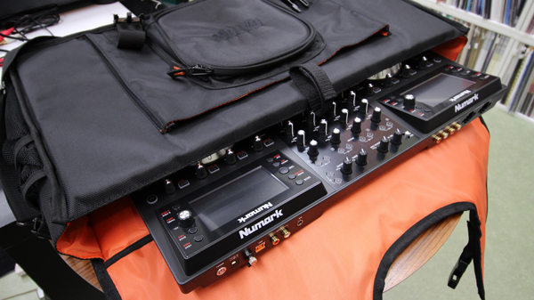 超人気DJコントローラーバッグ！】GATOR/PCDJコントローラー用バッグ/G