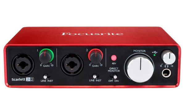 Focusriteのオーディオインターフェイススタジオパック、Scarlett 2i2