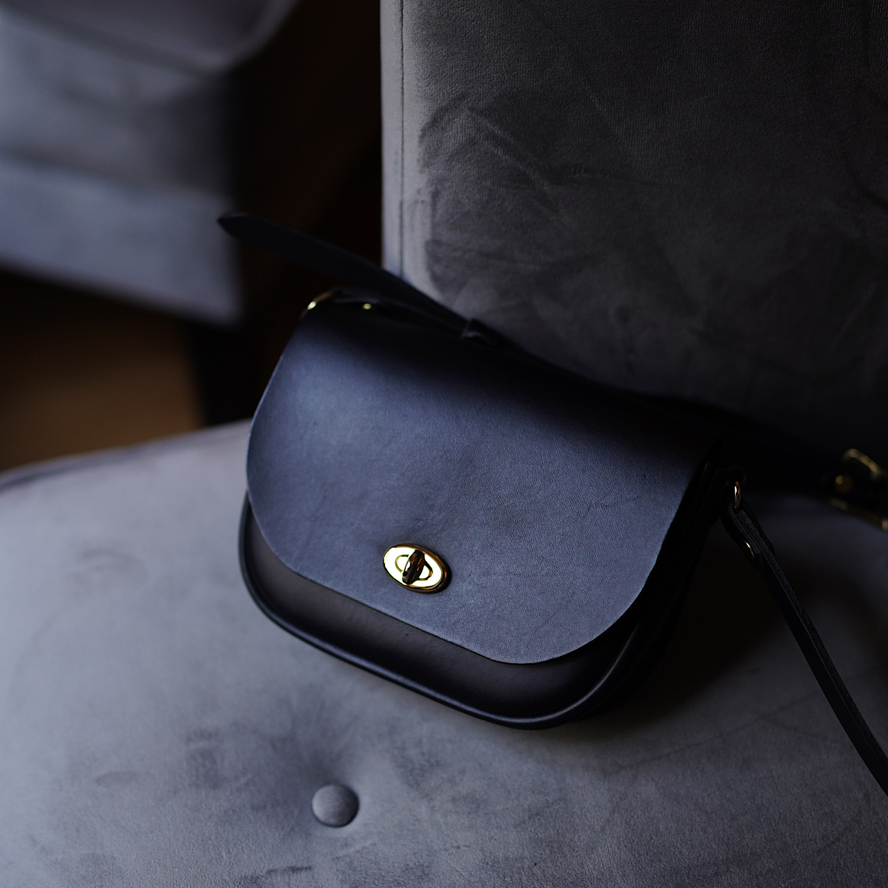 革鞄・レディースハンドバックのLONA(ロナ)公式通販サイト