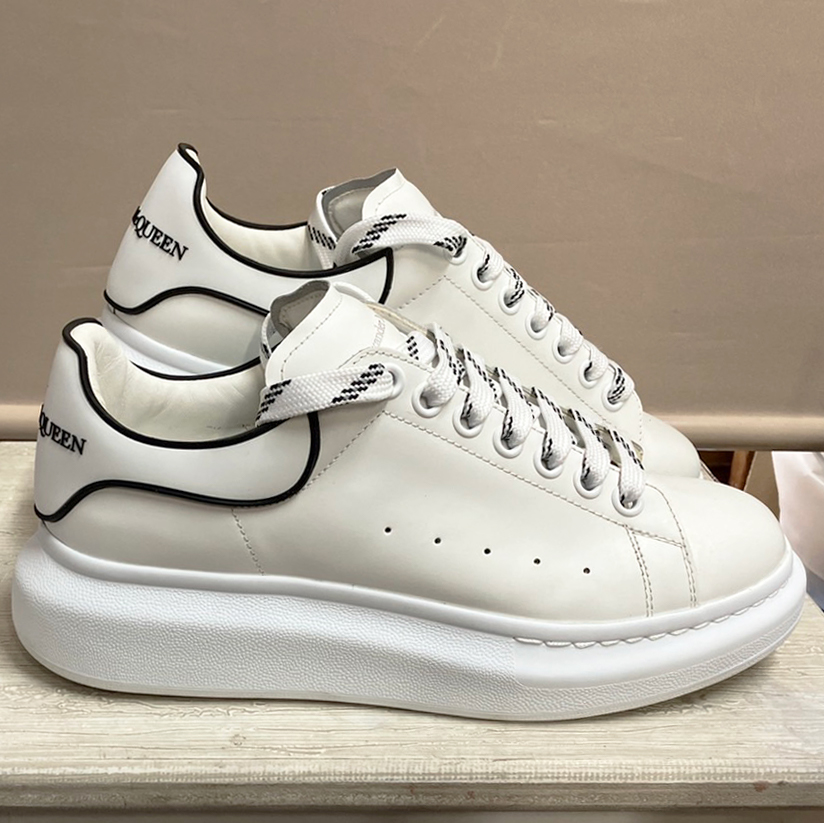 Alexander McQueen アレクサンダーマックイーン 靴クリーニング