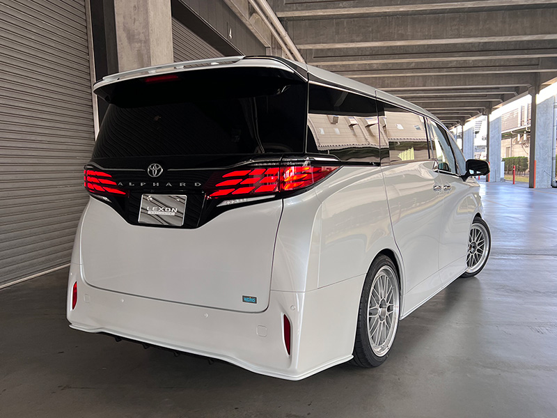 Toyota ALPHARD | LEXON