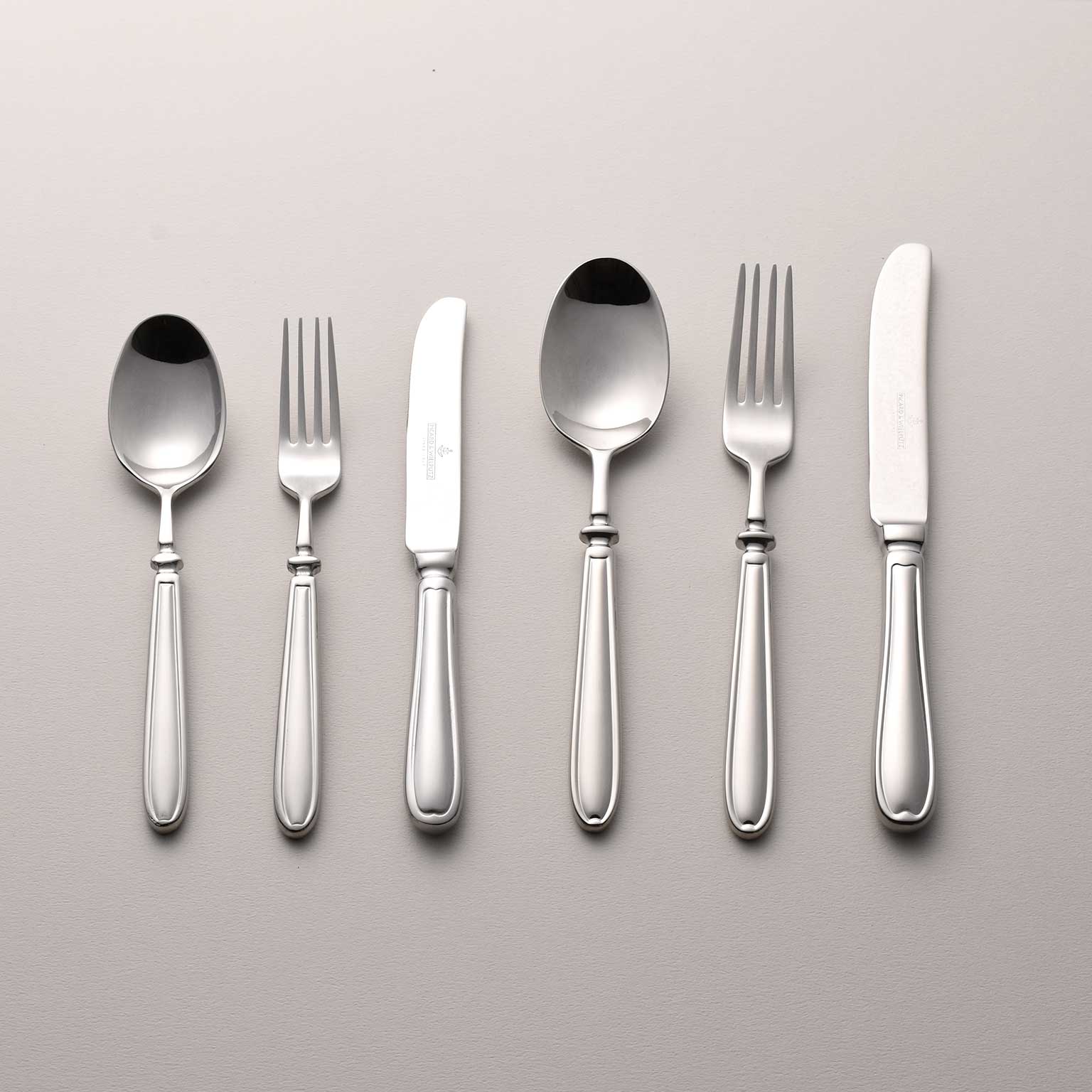 Picard & Wielputz（ピカード & ヴィールプッツ）Landhaus テーブル