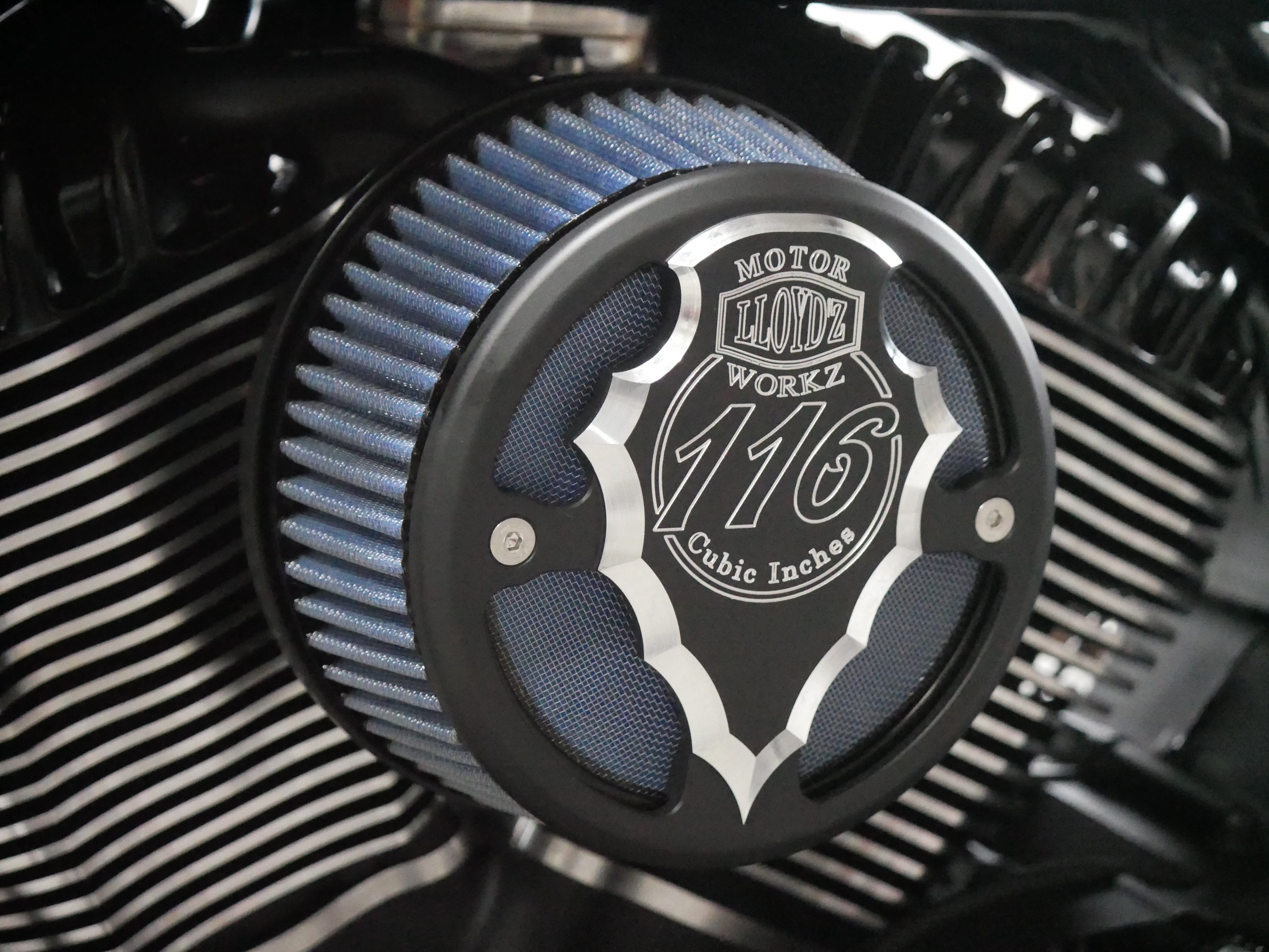 Lloyd'z Indian Round Facet-Cut Airbox with Vented Cover – Lloyd'z