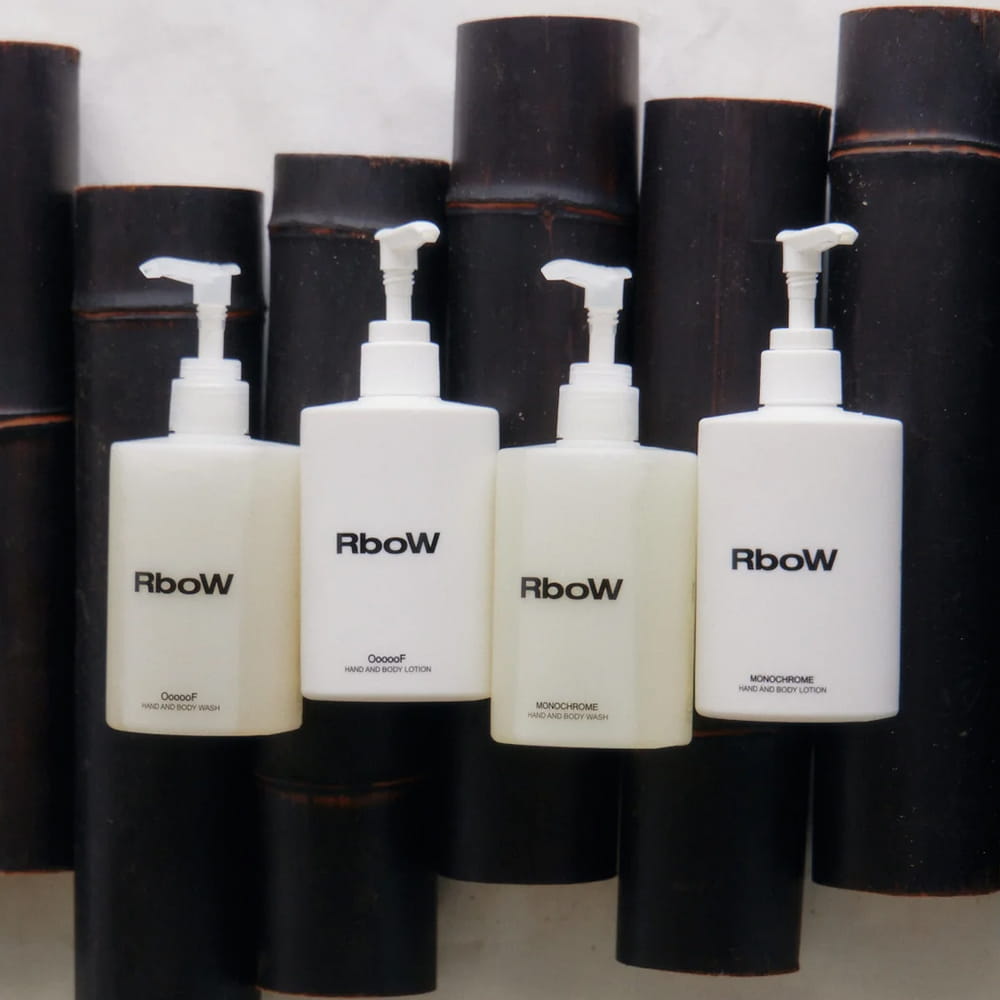 RboW アールボウ ハンド＆ボディローション ウーフ 300mL アールボウ