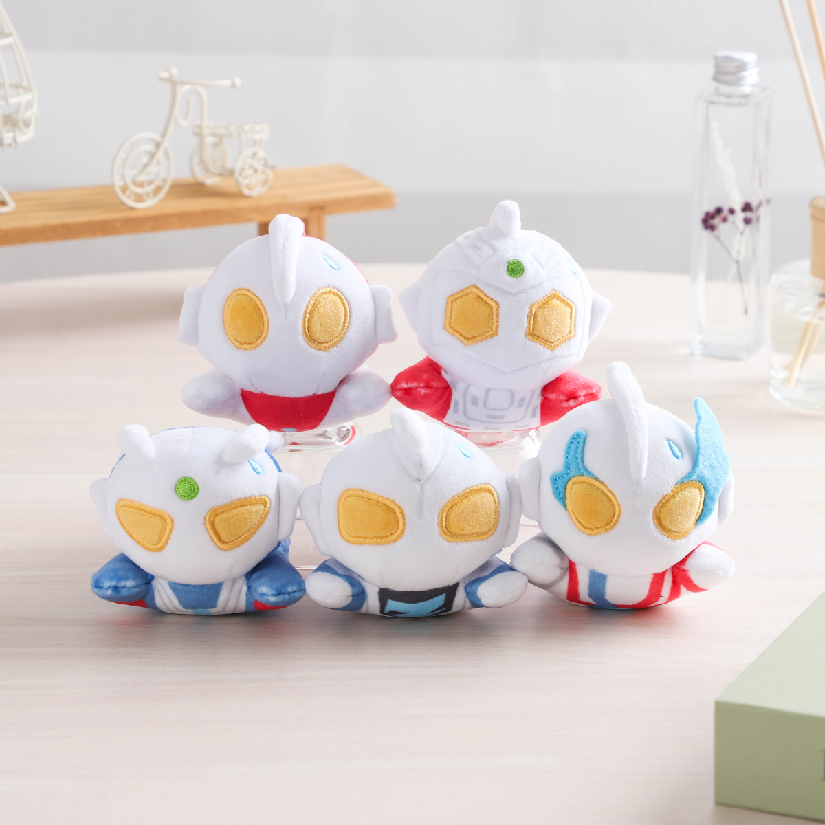 M78ウルトラマン もちもちてのりぬいぐるみ ウルトラマンゼット 47691