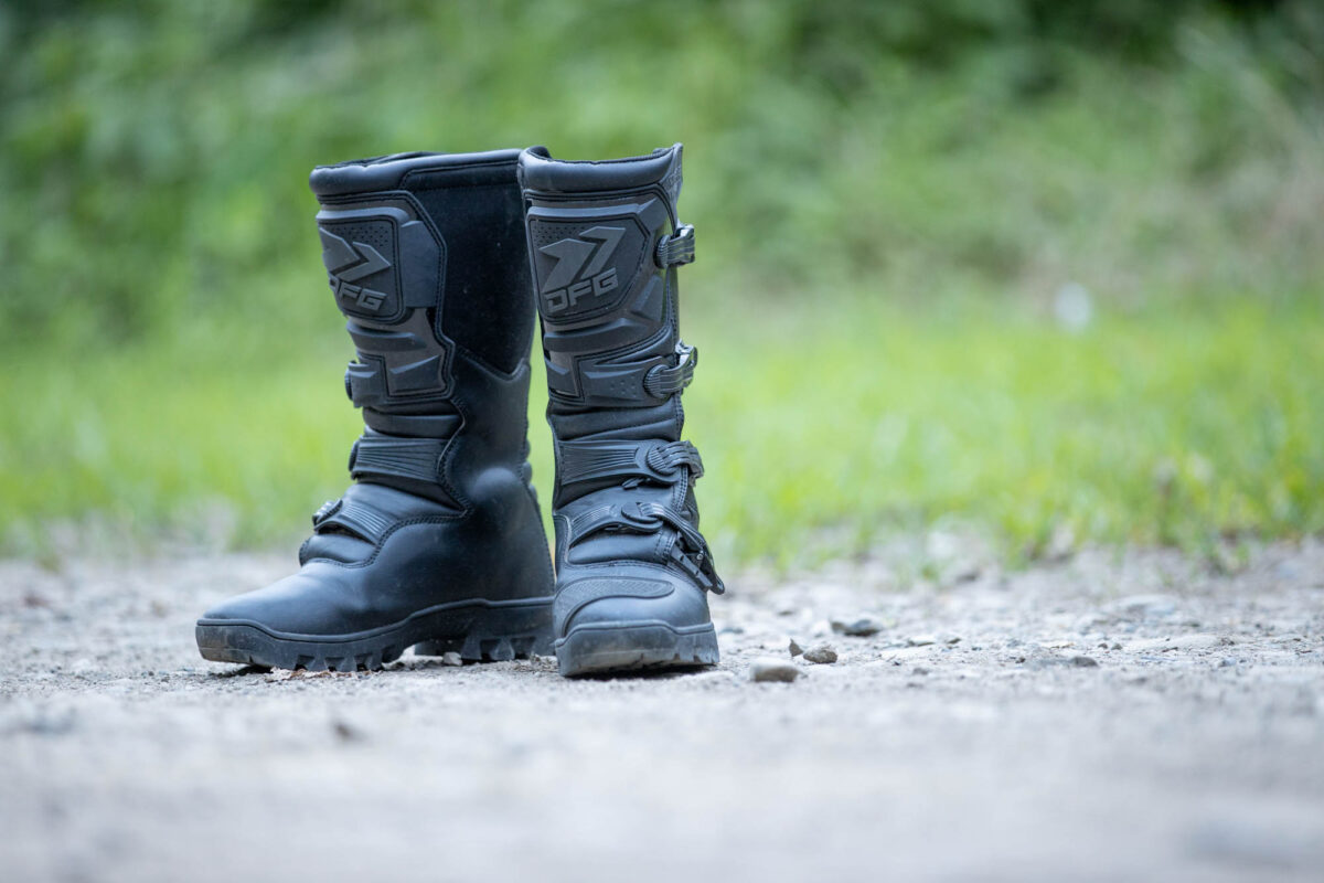 ツーリングライダー必見！柔らかさと防水性を兼ね備えたDFG